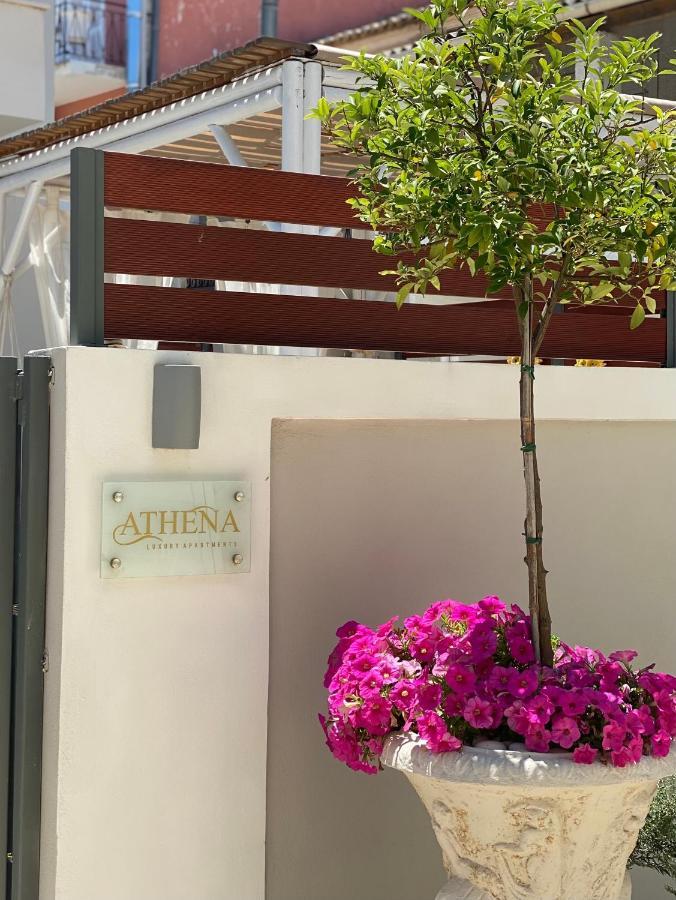 Athena Luxury Appartement Mesongí